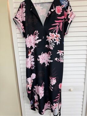 Black and Pink Dress V-Neck A-Line